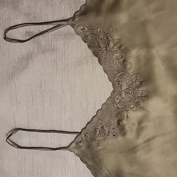 Camisole - Picture 3 of 8